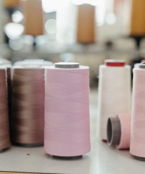 au-fil-de-la-marne-cours-de-couture-adultes-fils-couleurs