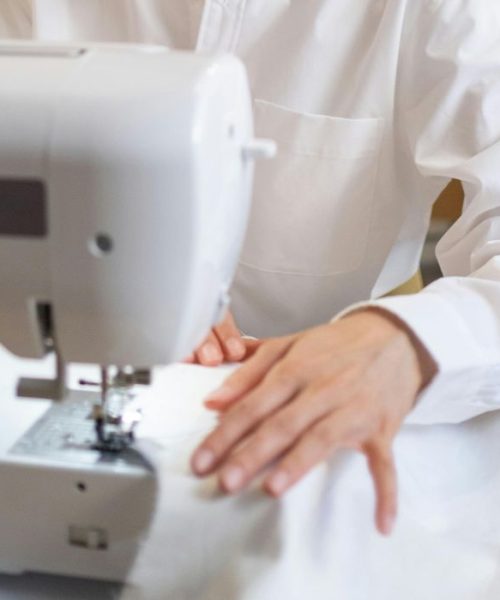 au-fil-de-la-marne-cours-de-couture-adultes-fils-surjeteuse